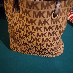 Michael kors purse